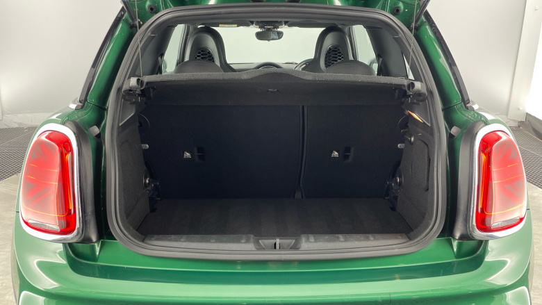 MINI Hatchback 2.0 Cooper S Sport II 3dr Auto [Comfort/Nav Pack] Petrol Hatchback